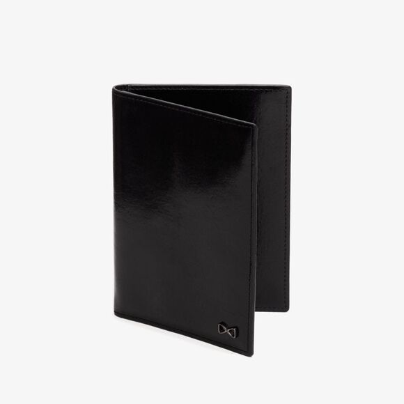 Trafalgar Cortina RFID Passport Case - Picture 1 of 1